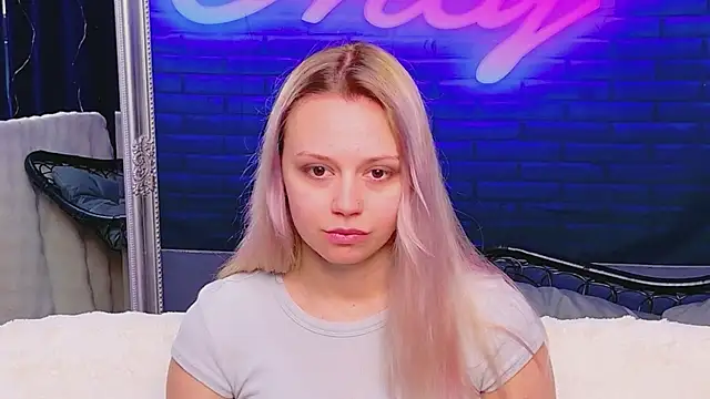 Snapshot of AlessiaCroft chatting on July 13, 4:04 am AlessiaCroft online show from July 13, 4:04 am