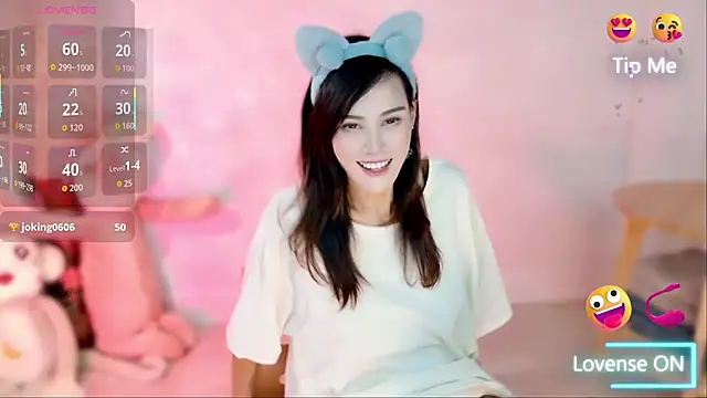 LunaBelle1984 online show from September 17, 4:08 pm