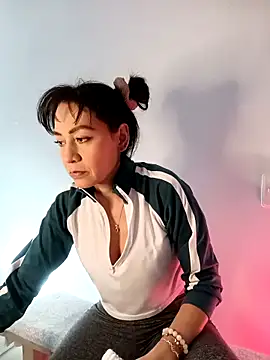 Snapshot of Alicia_Montess chatting on September 15, 8:20 pm Alicia Montess online show from September 15, 8:20 pm