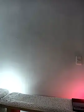 Snapshot of Alicia_Montess chatting on September 17, 8:54 pm Alicia Montess online show from September 17, 8:54 pm