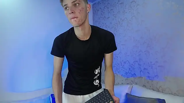 Robbin Blaze online show from September 16, 7:37 pm