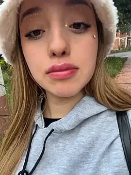 Baby  Otaku online show from February 24, 10:41 pm