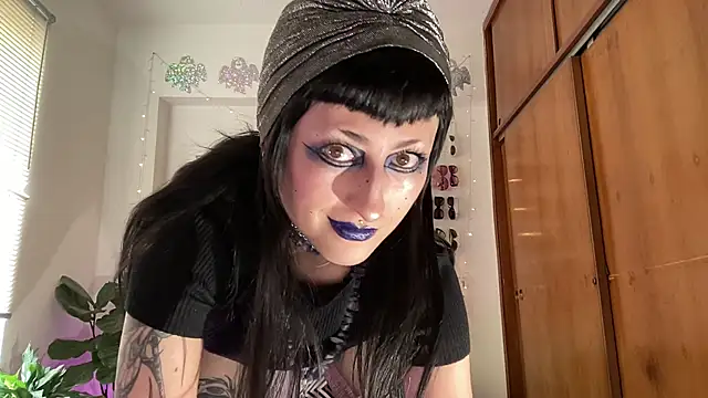 ELENA UMBRA online show from May 22, 7:41 pm