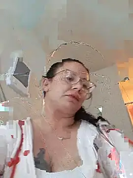 Snapshot of kinkikatie69 chatting on September 21, 12:12 am kinkikatie69 online show from September 21, 12:12 am