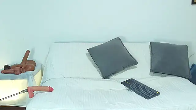 cinderella jackson online show from April 4, 11:40 am