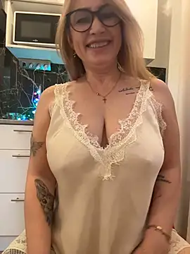 O-Eva online show from February 4, 10:26 pm