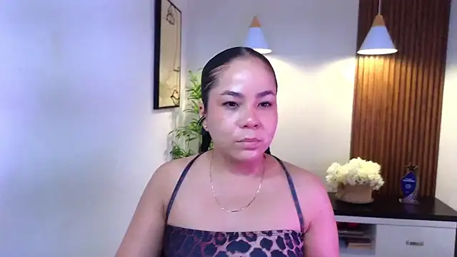 Victoria Collins online show from May 26, 4:03 pm