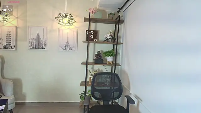  Victoria Collins online show from May 29, 11:08 am