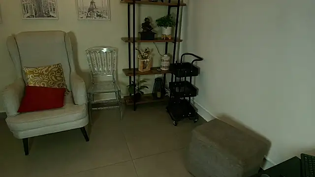 Snapshot of _Victoria_Collins chatting on July 4, 11:16 am Victoria Collins online show from July 4, 11:16 am