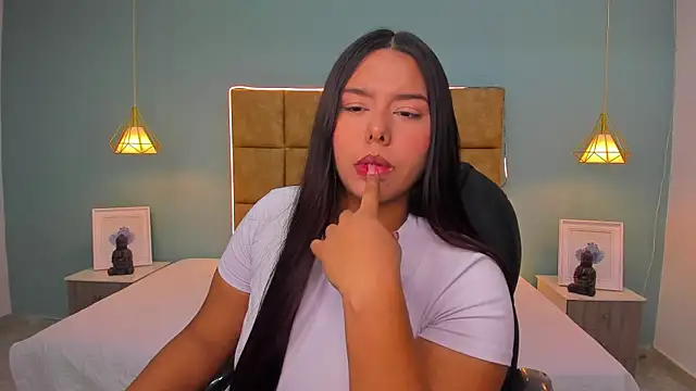 Snapshot of NaniXoxo18 chatting on November 8, 1:00 pm NaniXoxo18 online show from November 8, 1:00 pm