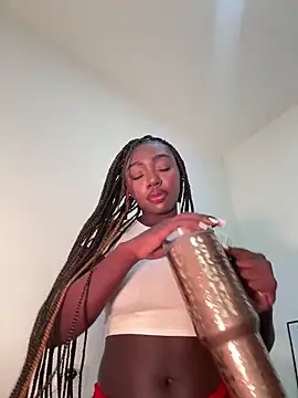 Snapshot of alissradiante1 chatting on February 10, 2:04 am alissradiante1 online show from February 10, 2:04 am