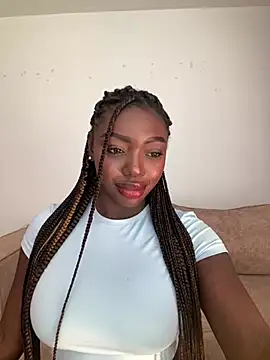 Snapshot of alissradiante1 chatting on February 28, 2:45 am alissradiante1 online show from February 28, 2:45 am