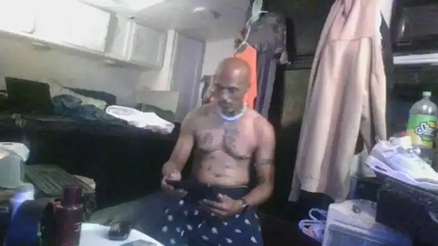 badboy2u2025 online show from November 17, 5:57 am