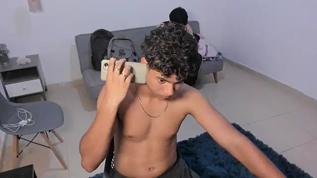 Santy Stump online show from April 5, 6:16 pm