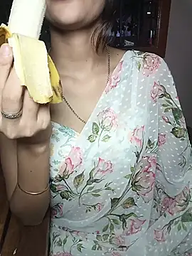 Isha Sax online show from November 7, 6:41 pm