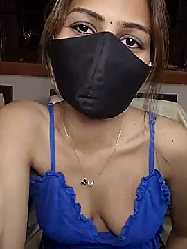 Isha Sax online show from February 17, 8:15 pm