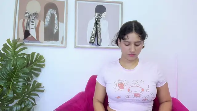 niia7 online show from July 10, 7:05 pm