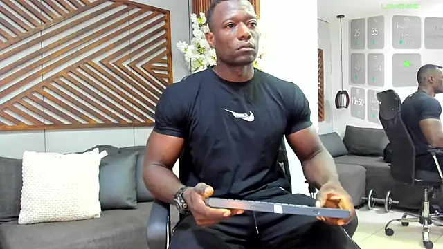 MarcusBlack  online show from November 18, 11:36 am