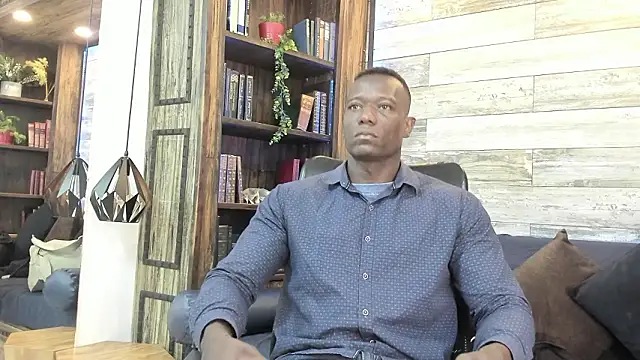 Snapshot of MarcusBlack_ chatting on March 13, 12:01 pm MarcusBlack online show from March 13, 12:01 pm