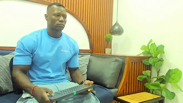 Snapshot of MarcusBlack_ chatting on April 17, 3:26 pm MarcusBlack online show from April 17, 3:26 pm