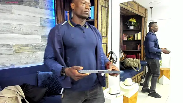Snapshot of MarcusBlack_ chatting on April 21, 11:27 am MarcusBlack online show from April 21, 11:27 am