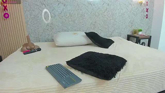 Antonella west online show from March 9, 9:52 pm