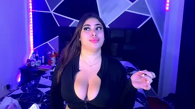 jazminslut online show from February 14, 11:45 pm