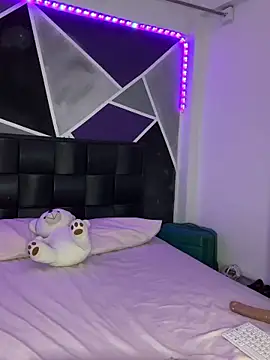 jazminslut online show from May 20, 3:13 am