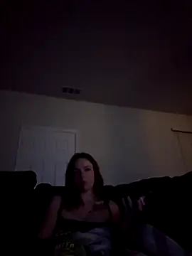 Snapshot of superlonelygirl04 chatting on November 5, 3:39 am superlonelygirl04 online show from November 5, 3:39 am