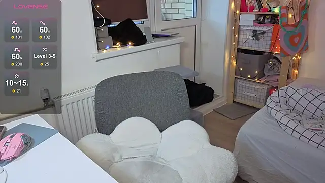 urstripchatgf online show from November 12, 7:31 am