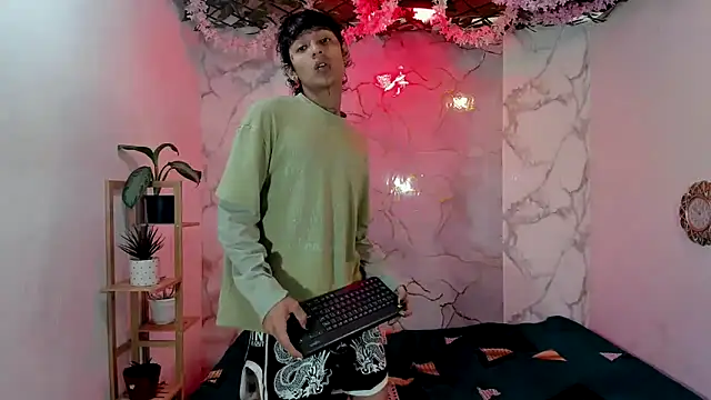 Bastian boyshot77 online show from April 5, 9:01 pm