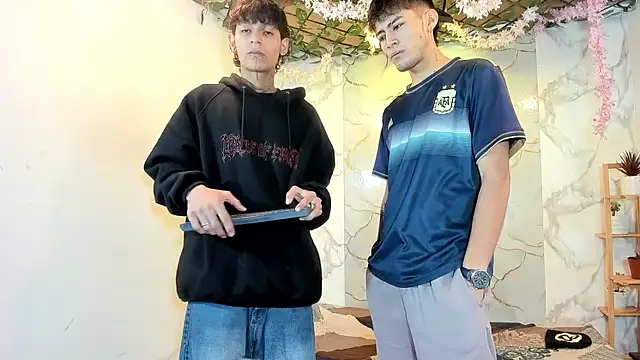 Bastian boyshot77 online show from June 19, 1:04 pm