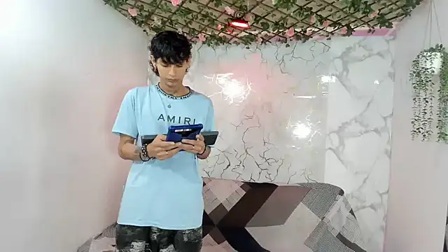Bastian boyshot77 online show from July 4, 1:06 pm