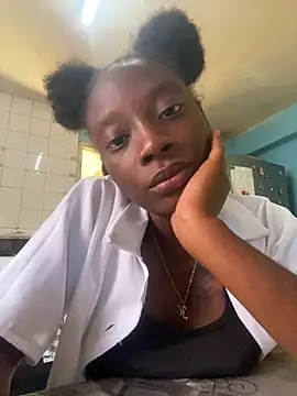 Snapshot of GeileErica chatting on November 4, 7:24 pm GeileErica online show from November 4, 7:24 pm