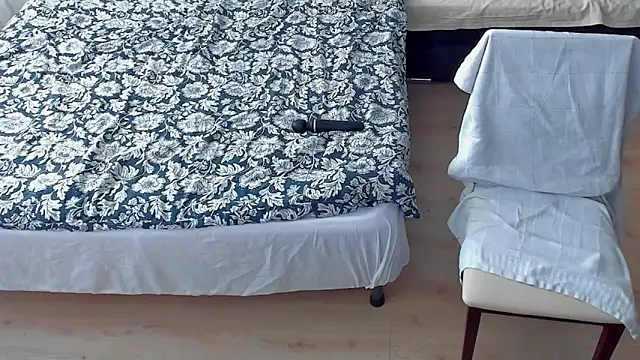 Squirt Kimm online show from March 10, 11:37 am