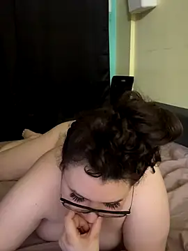 Snapshot of HaleyAyush chatting on October 9, 5:11 pm HaleyAyush online show from October 9, 5:11 pm