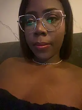 Alexia 24 online show from May 17, 4:54 am