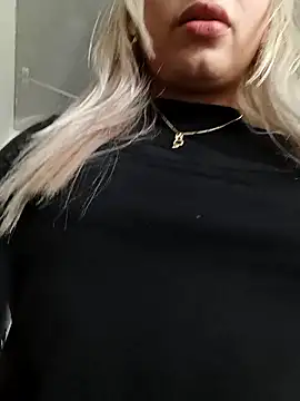 Belinda-Naughty online show from October 18, 1:23 pm