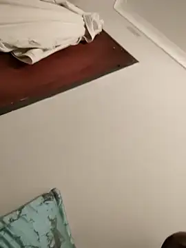 kulliguy online show from December 17, 8:59 pm