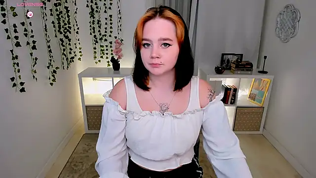 lunaalli online show from September 13, 3:12 pm