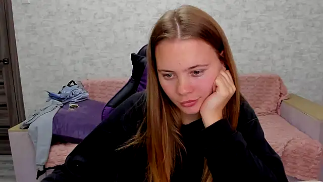 Snapshot of MaryLushh chatting on October 23, 2:16 pm MaryLushh online show from October 23, 2:16 pm