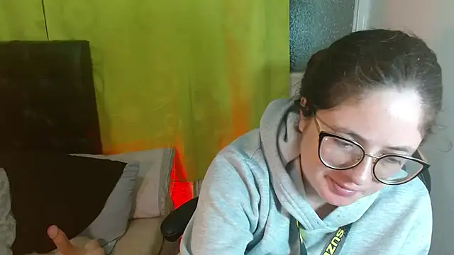 KrystalAdams online show from December 22, 12:35 pm