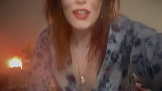 Snapshot of refem9 chatting on April 20, 5:26 pm refem9 online show from April 20, 5:26 pm