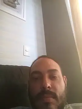 Snapshot of jfgustavo001 chatting on March 27, 10:59 am jfgustavo001 online show from March 27, 10:59 am