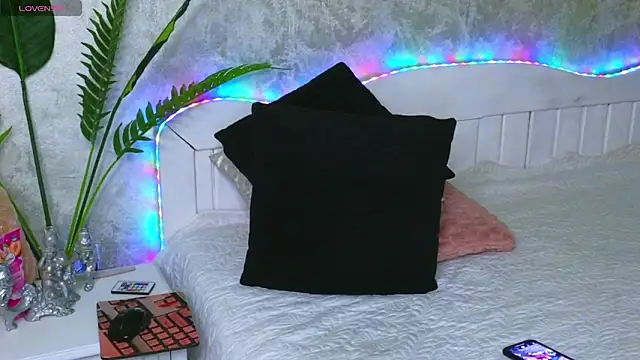 Aelorya online show from September 16, 5:58 pm