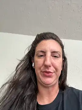 sweetsirenn online show from February 5, 4:11 pm