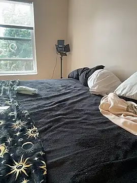 sweetsirenn online show from April 10, 7:07 pm