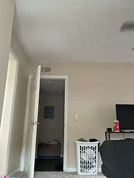 sweetsirenn online show from April 17, 1:36 pm