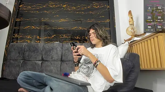 Diamond twink online show from February 2, 2:16 pm