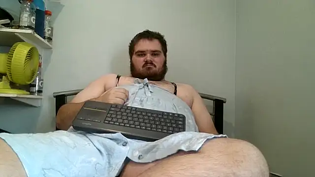 Snapshot of alexthe9t chatting on October 21, 7:36 pm alexthe9t online show from October 21, 7:36 pm